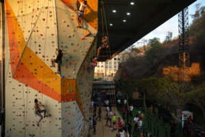 Indoor climbing gym Mumbai with rock climbing walls at High Rock